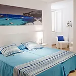 Capri فندق