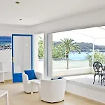 Capri 3*