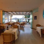 Capri فندق