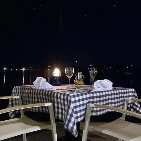 Otel Capri 3*