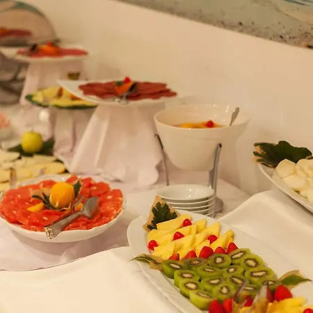 Capri Otel 3*