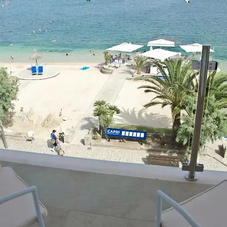 ホテル カプリ 3*