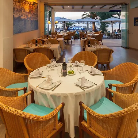 Capri 3*