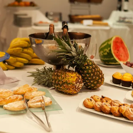 Capri 3* بورت دي بوينسا