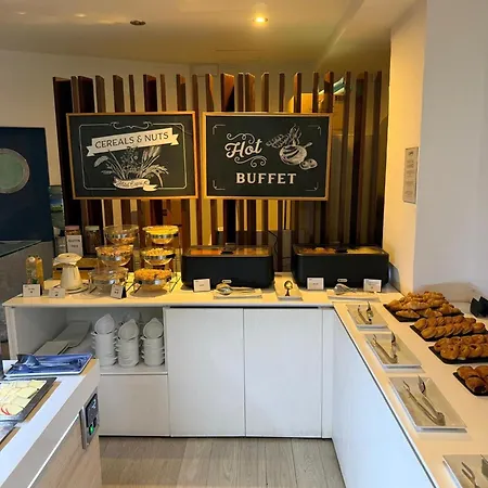 Capri Hotel 3*