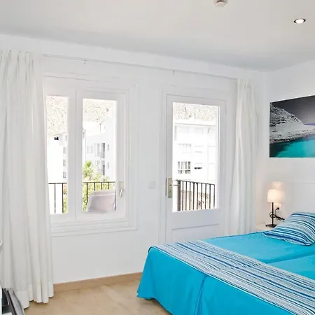 Capri 3*