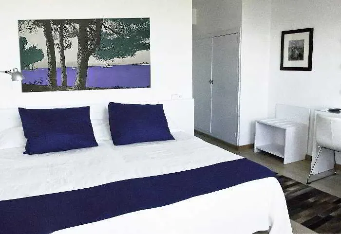 Capri 3* פורט דה פולנסה